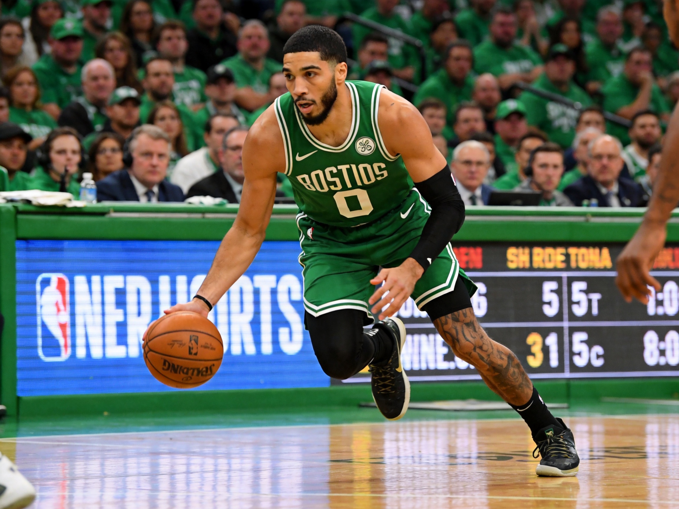 NBA总决赛关键比赛画面